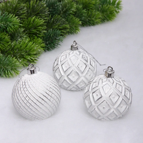 Новогодние шары VERSAILLES "Совершенство" 8 см (набор 3 шт), Белый/серебро