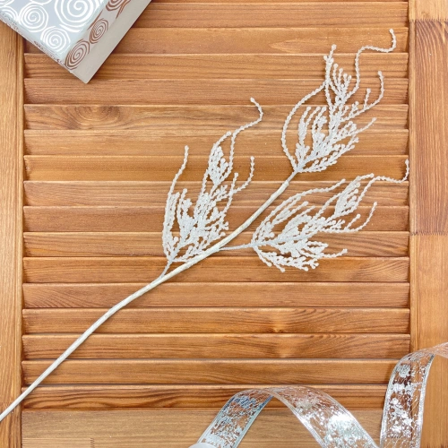 Ветка хвойная "Очарование" 55 см, Белый